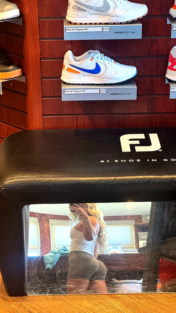 alexaadams30 image ~ Altpins