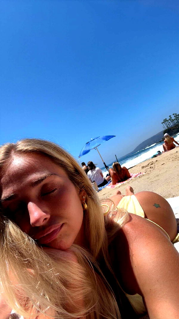 alexaadams30 image ~ Altpins