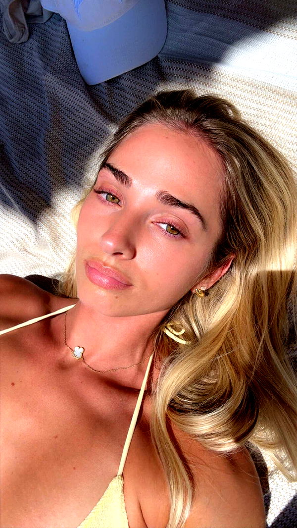 alexaadams30 image ~ Altpins