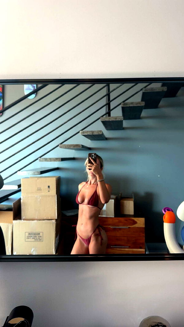 alexaadams30 image ~ Altpins