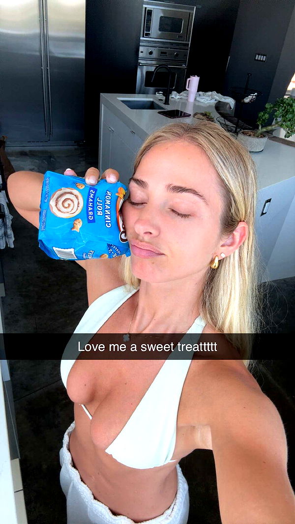 alexaadams30 image ~ Altpins