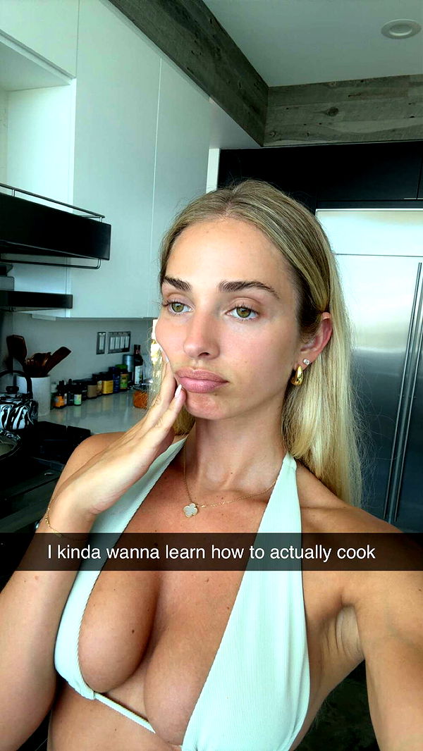 alexaadams30 image ~ Altpins