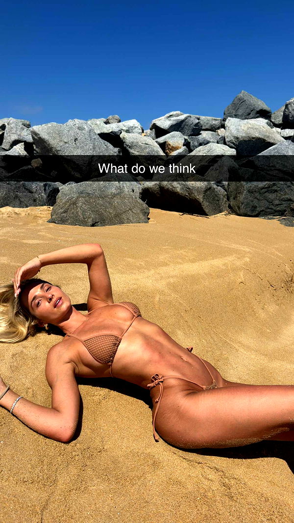 alexaadams30 image ~ Altpins