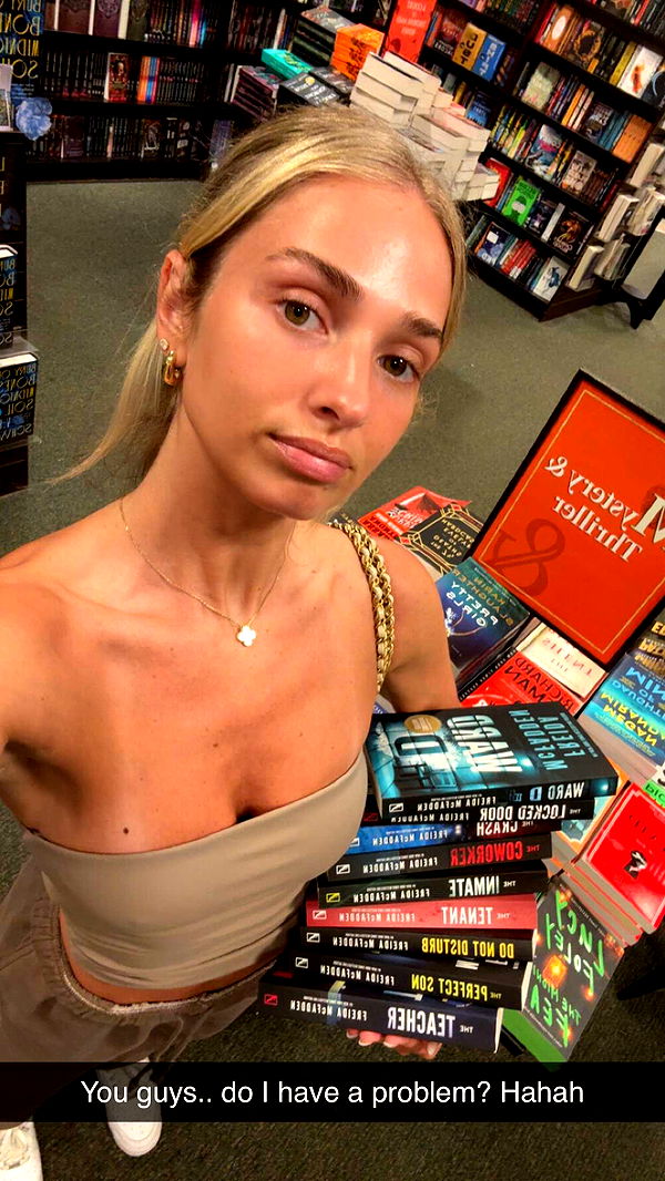 alexaadams30 image ~ Altpins