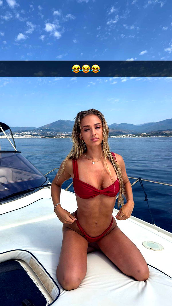 alexaadams30 image ~ Altpins