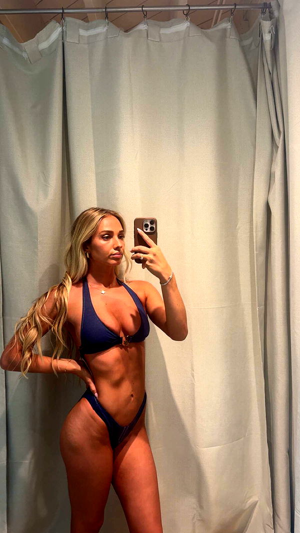 alexaadams30 image ~ Altpins