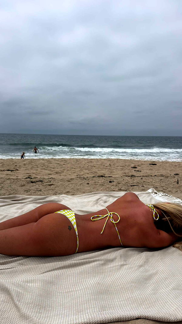 alexaadams30 image ~ Altpins