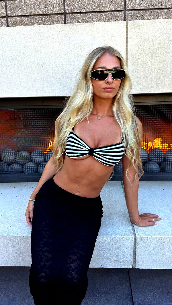 alexaadams30 image ~ Altpins