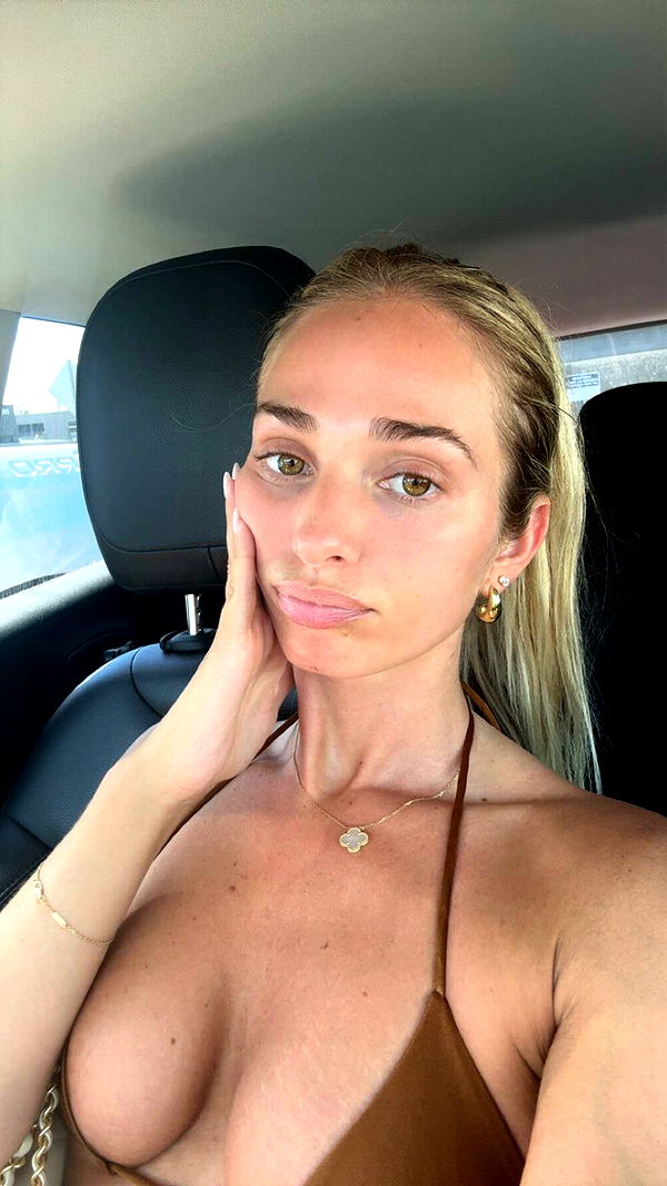 alexaadams30 image ~ Altpins