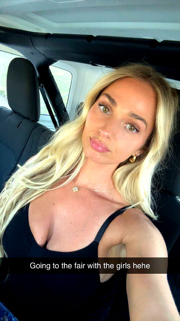 alexaadams30 image ~ Altpins