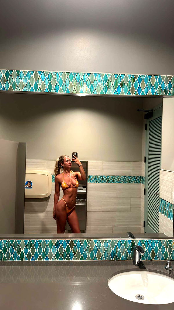 alexaadams30 image ~ Altpins