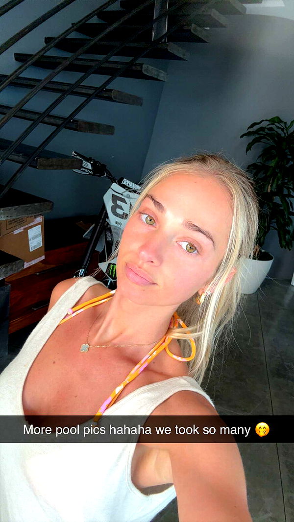 alexaadams30 image ~ Altpins