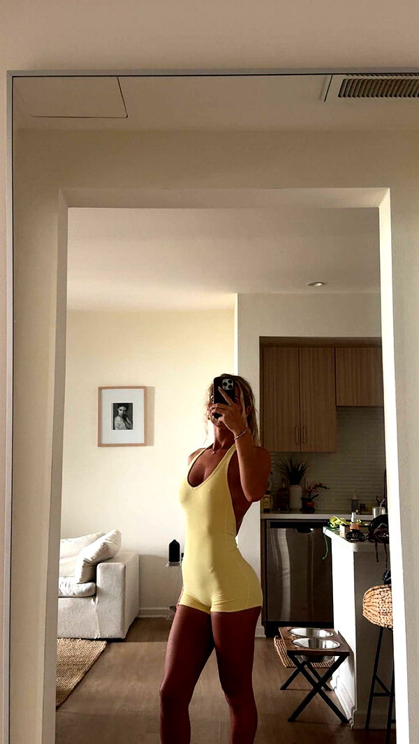 alexaadams30 image ~ Altpins