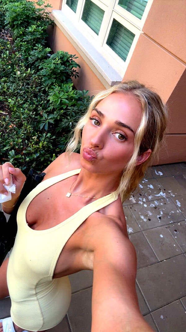 alexaadams30 image ~ Altpins