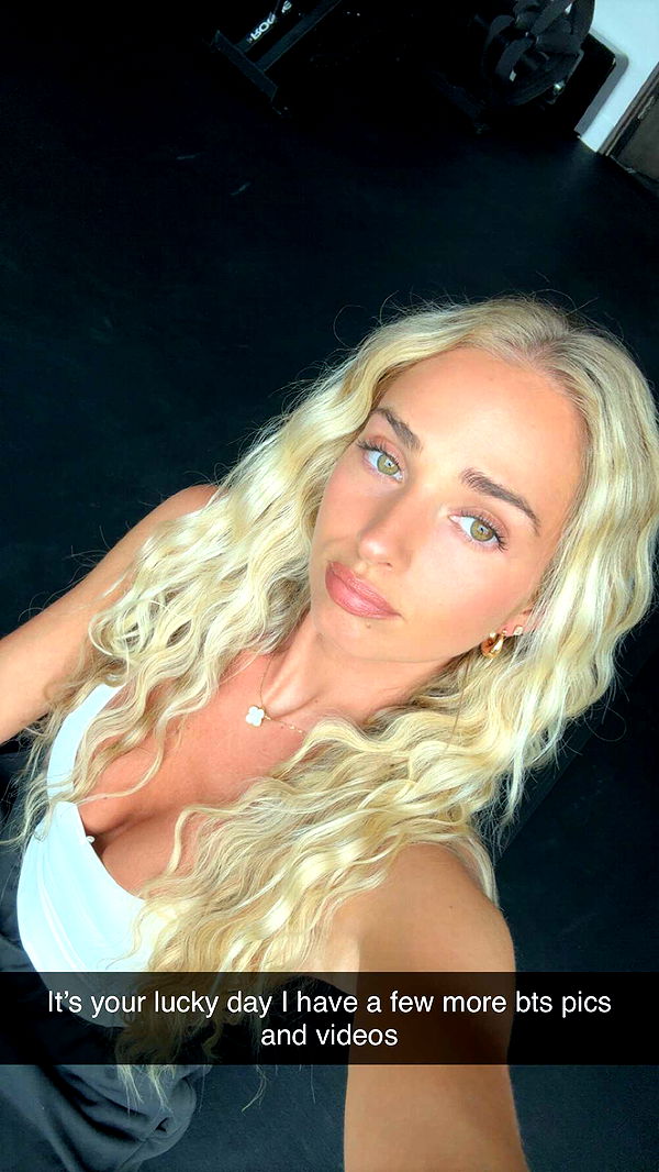 alexaadams30 image ~ Altpins