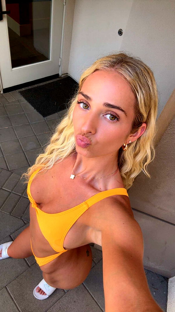 alexaadams30 image ~ Altpins