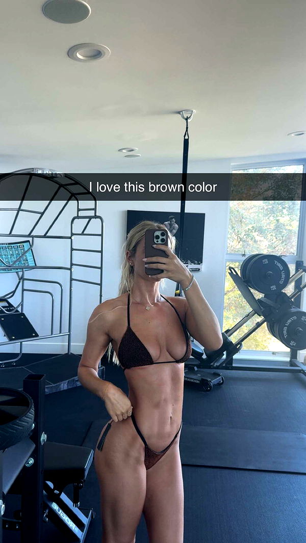 alexaadams30 image ~ Altpins