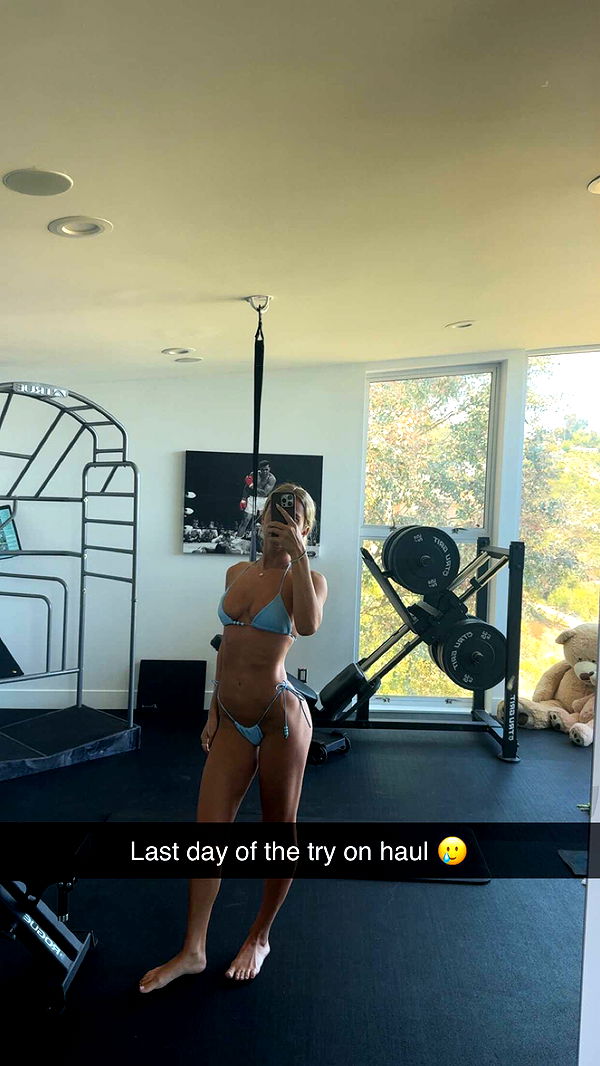 alexaadams30 image ~ Altpins