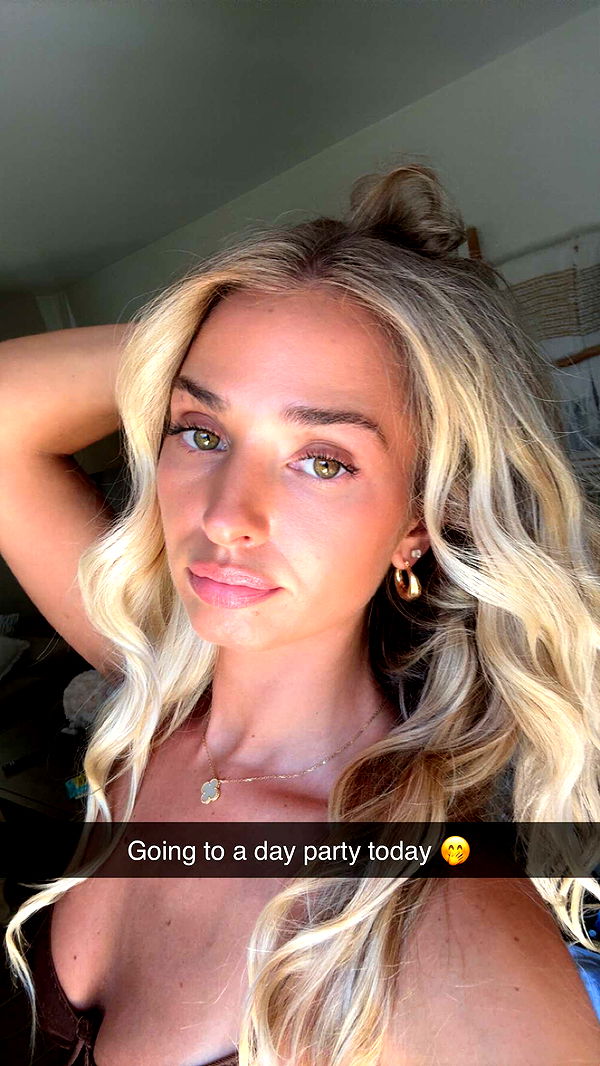 alexaadams30 image ~ Altpins