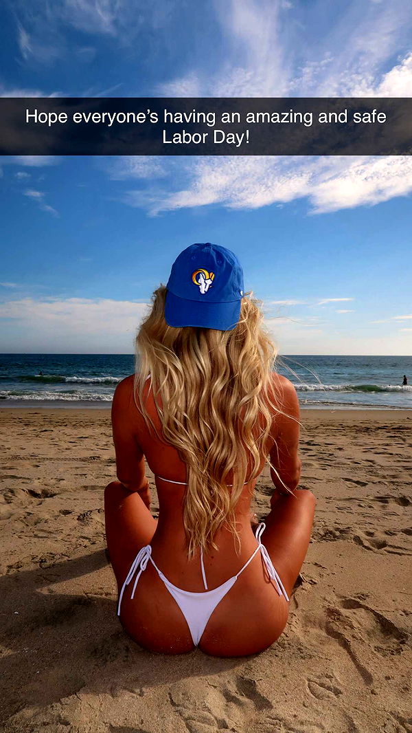 alexaadams30 image ~ Altpins