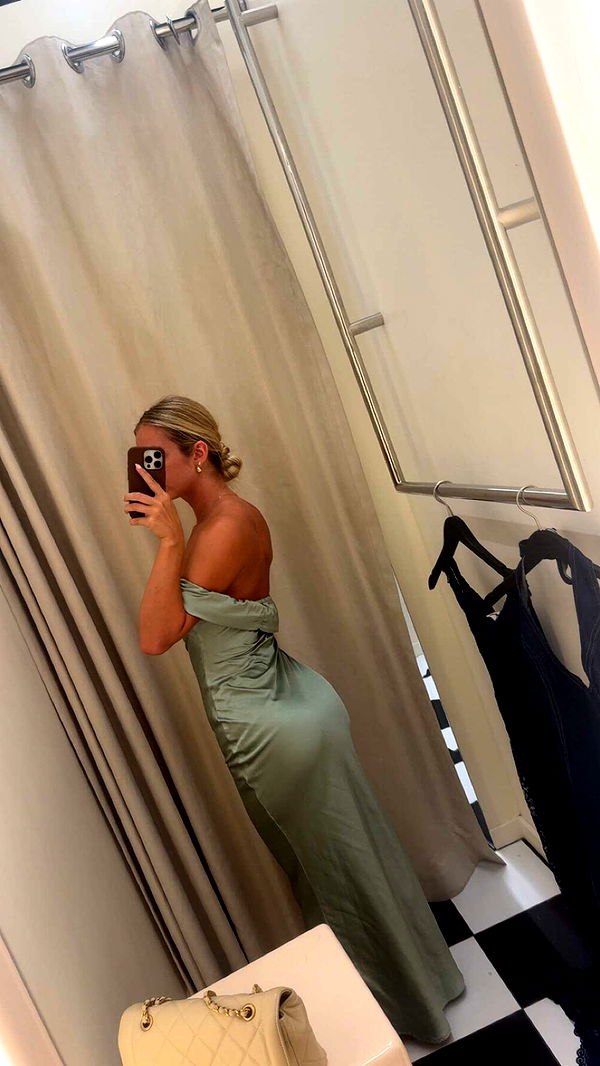 alexaadams30 image ~ Altpins