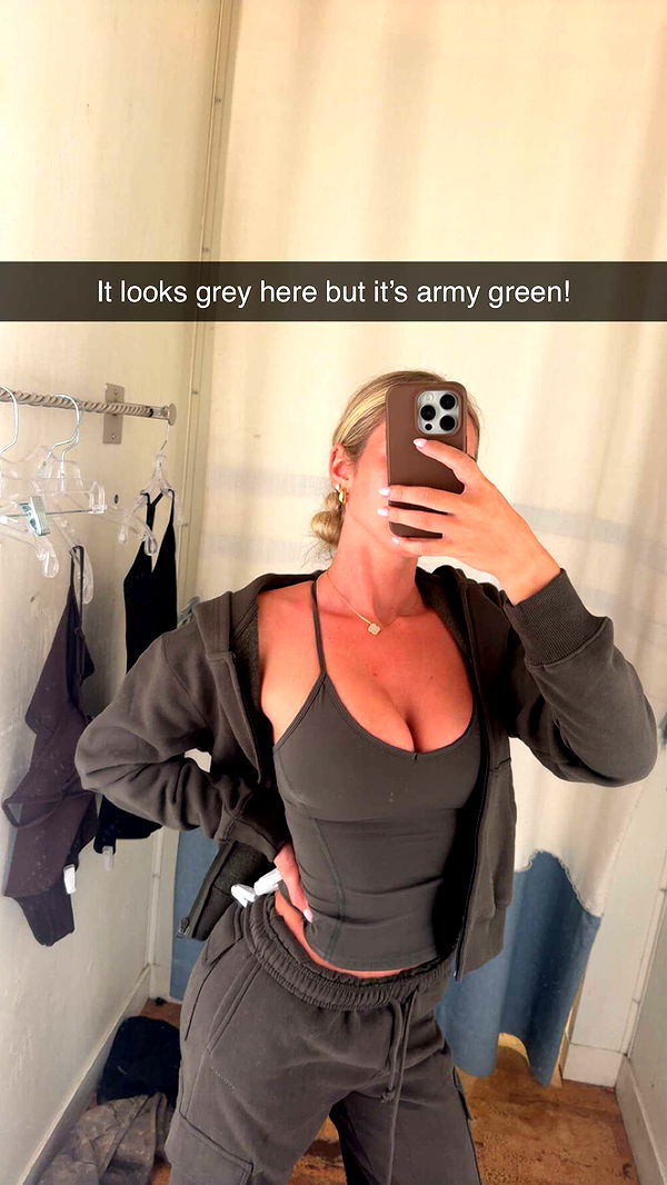 alexaadams30 image ~ Altpins