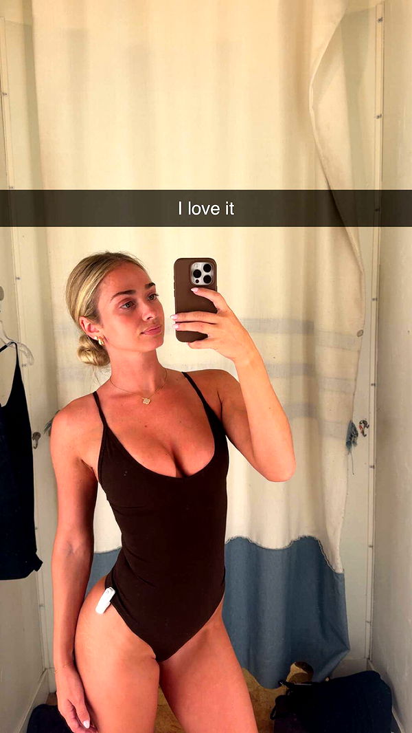 alexaadams30 image ~ Altpins