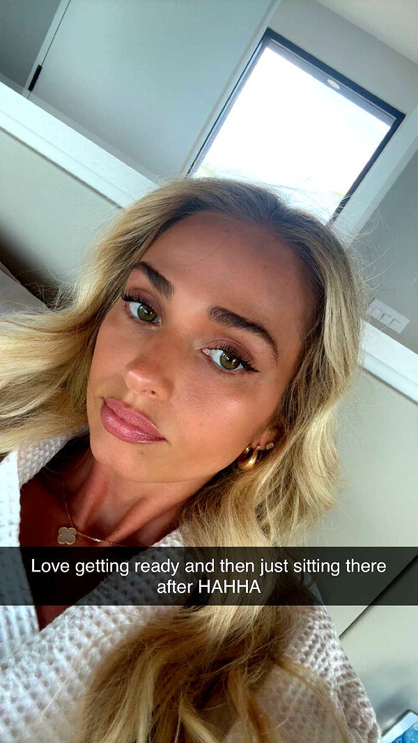 alexaadams30 image ~ Altpins