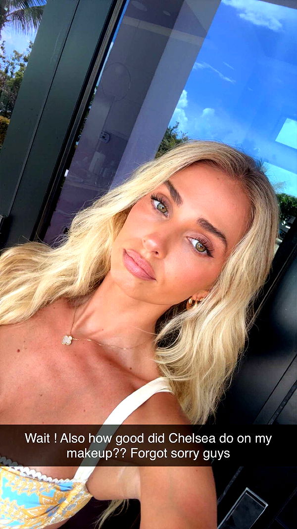 alexaadams30 image ~ Altpins