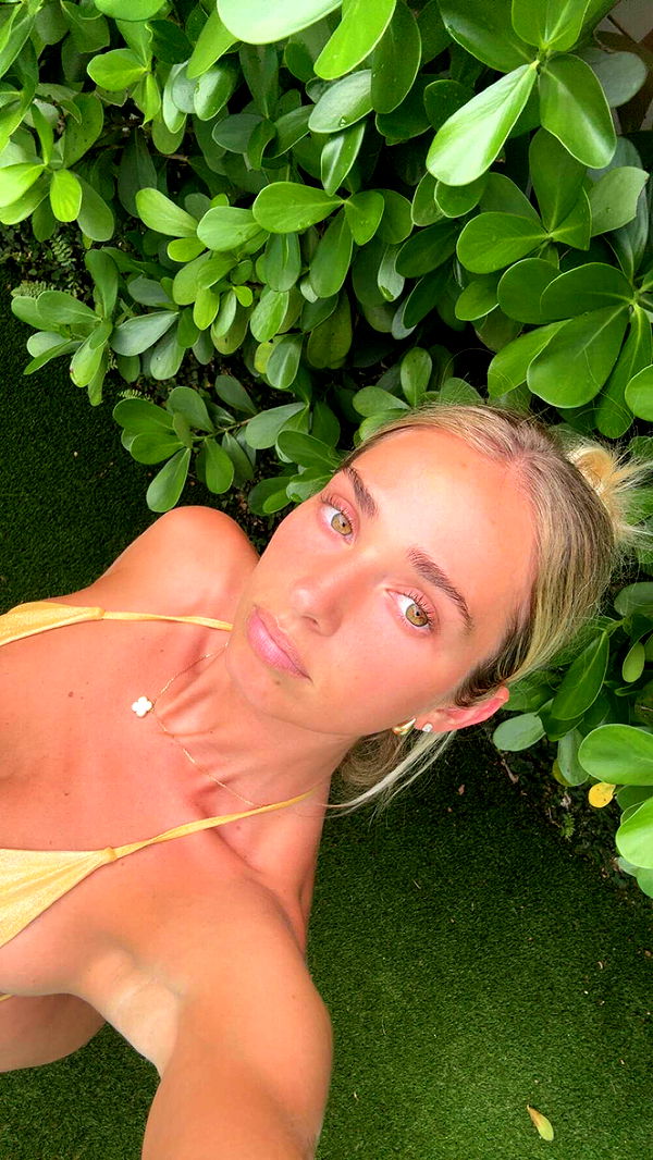 alexaadams30 image ~ Altpins