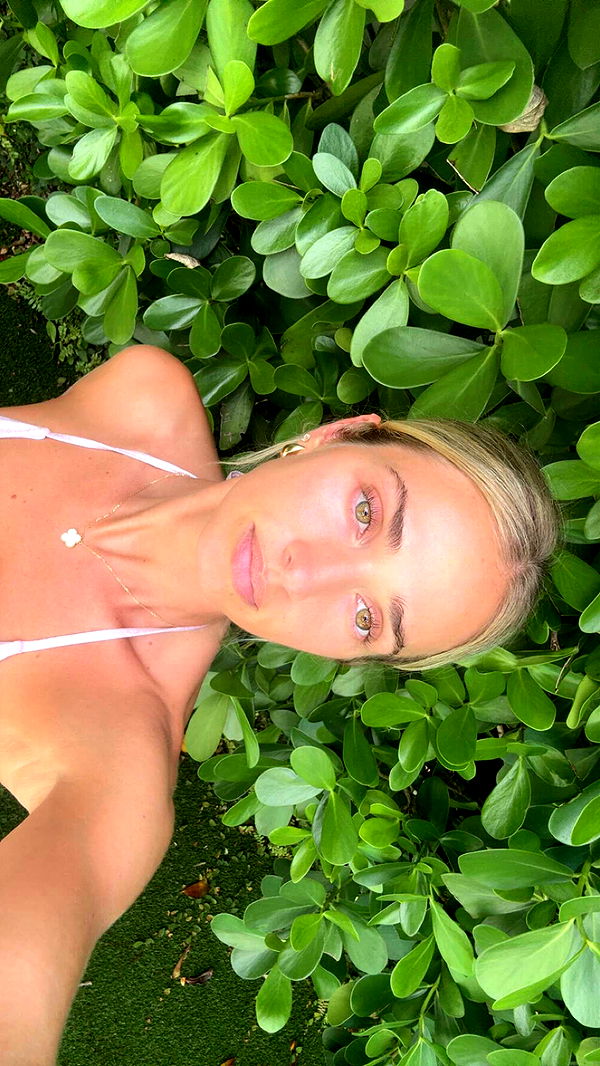 alexaadams30 image ~ Altpins