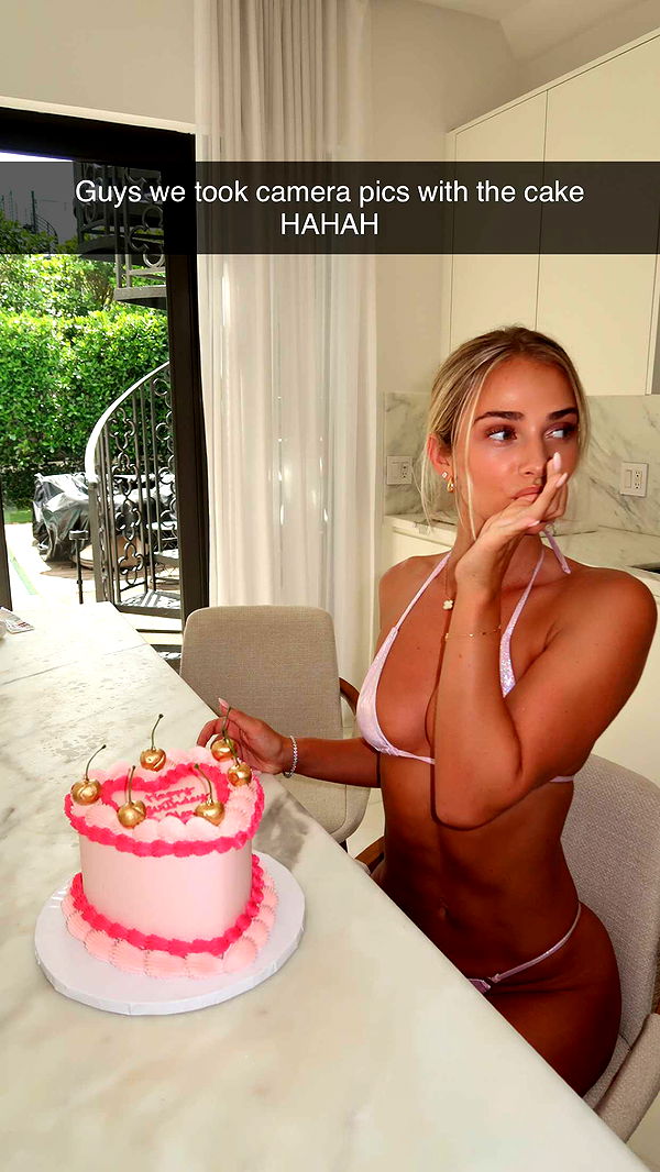 alexaadams30 image ~ Altpins