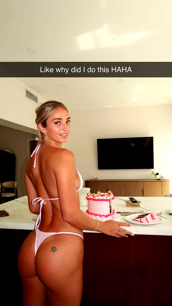 alexaadams30 image ~ Altpins