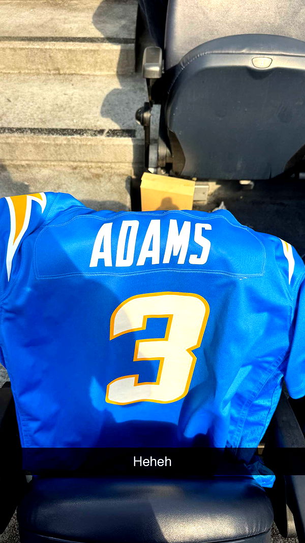 alexaadams30 image ~ Altpins