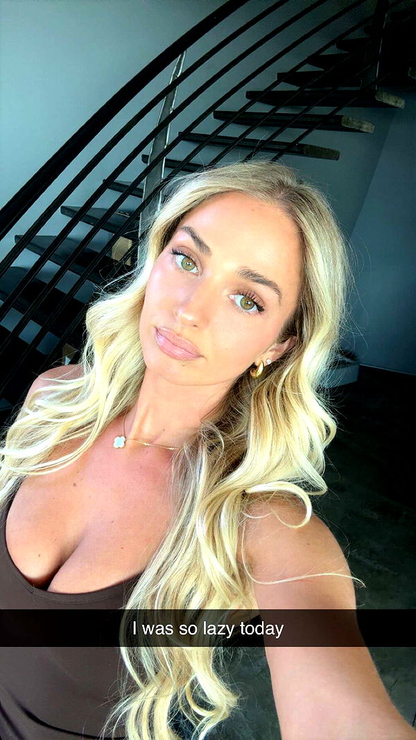 alexaadams30 image ~ Altpins