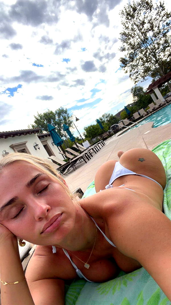 alexaadams30 image ~ Altpins