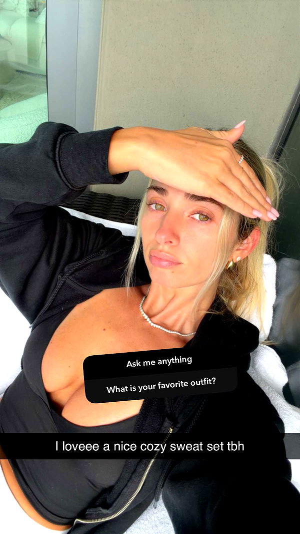 alexaadams30 image ~ Altpins