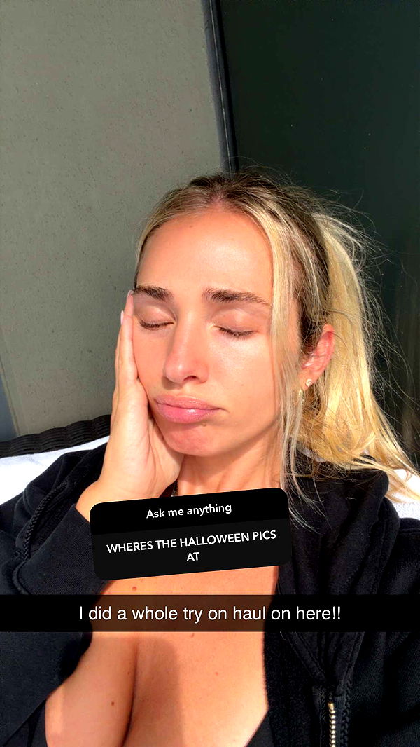 alexaadams30 image ~ Altpins