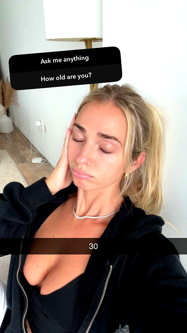 alexaadams30 image ~ Altpins