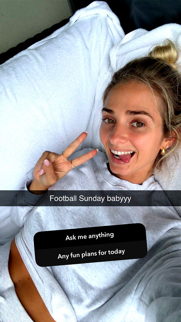 alexaadams30 image ~ Altpins