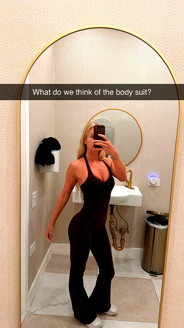 alexaadams30 image ~ Altpins