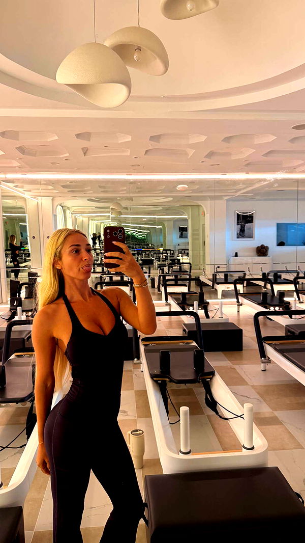 alexaadams30 image ~ Altpins