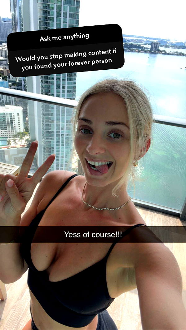 alexaadams30 image ~ Altpins