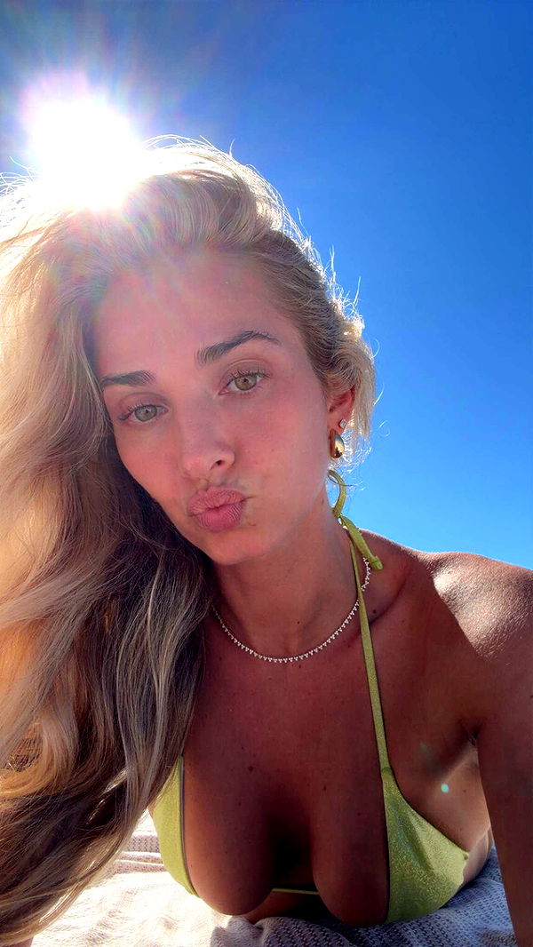 alexaadams30 image ~ Altpins