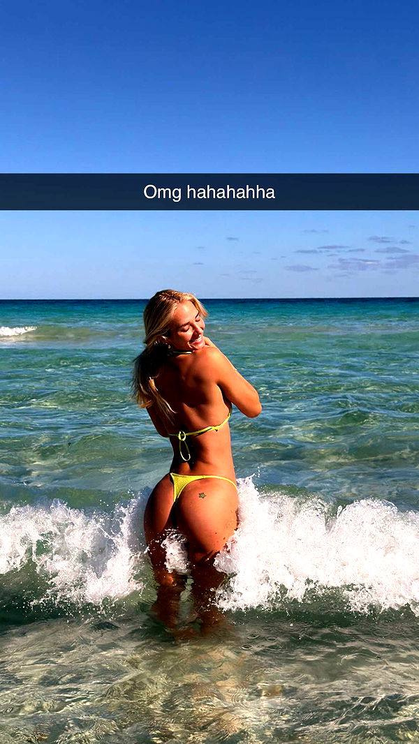 alexaadams30 image ~ Altpins