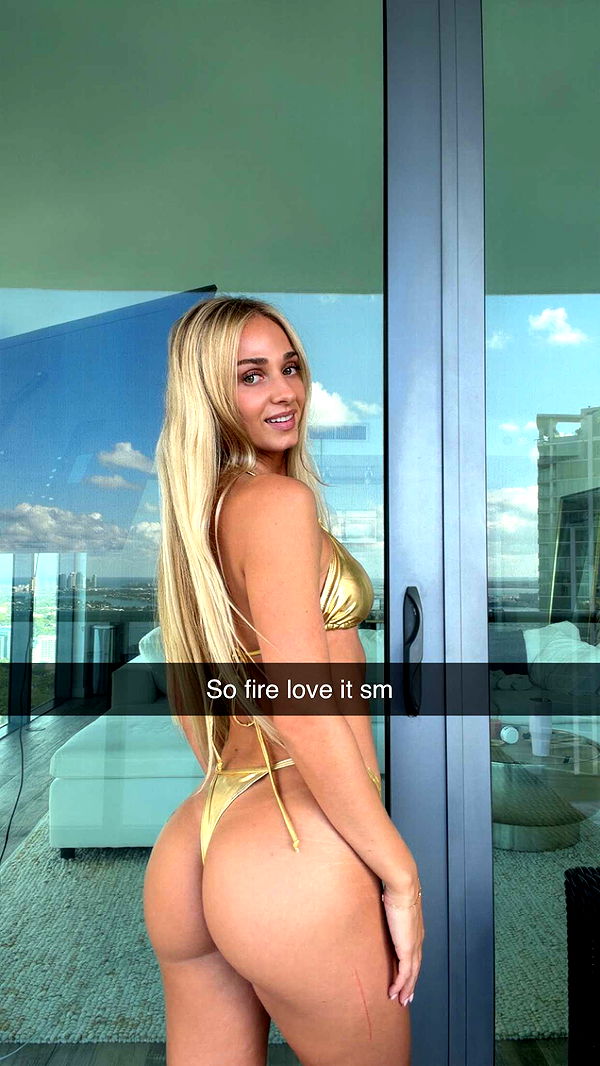 alexaadams30 image ~ Altpins