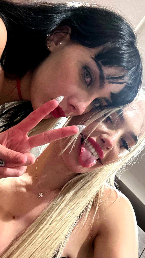 aleximarianna snapchat image archive image