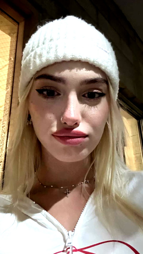 aleximarianna snapchat image archive image