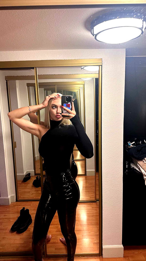 aleximarianna snapchat image archive image