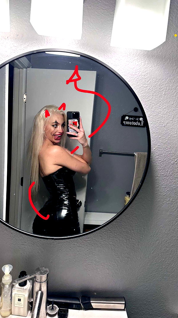 aleximarianna snapchat image archive image